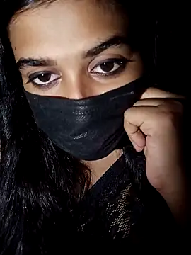 Snapshot of umairahaasan_1 chatting on September 18, 5:15 pm umairahaasan 1 online show from September 18, 5:15 pm