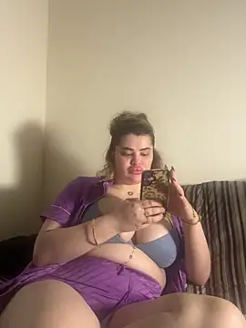 aydabella7777 online show from December 14, 7:51 pm