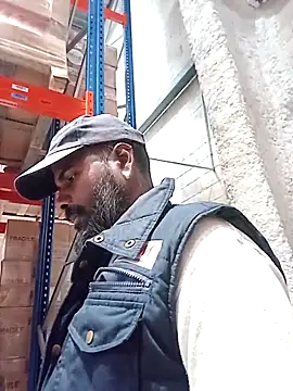 frenchblackc31 online show from November 17, 10:54 am