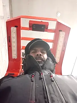 frenchblackc31 online show from November 26, 12:50 pm