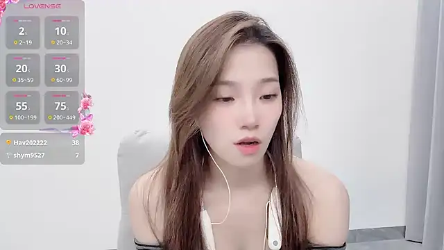 Snapshot of yuyu_77 chatting on October 31, 4:30 pm yuyu 77 online show from October 31, 4:30 pm