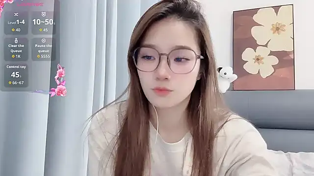 Snapshot of yuyu_77 chatting on November 24, 3:45 pm yuyu 77 online show from November 24, 3:45 pm