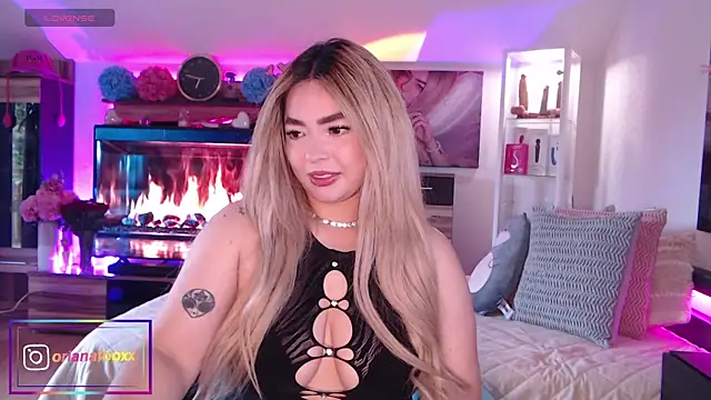 OriannaFox online show from May 17, 5:20 pm