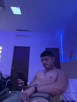 siilvestremx online show from February 9, 10:03 pm