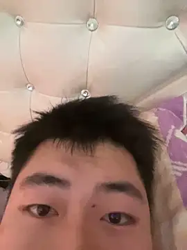 Snapshot of 123a_B chatting on April 1, 3:40 am 123a B online show from April 1, 3:40 am