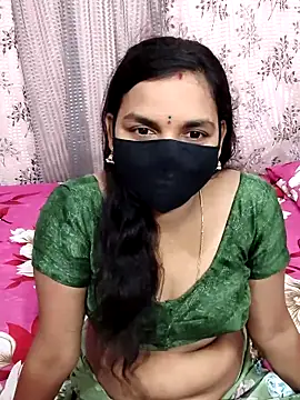 Snapshot of Lalitha-1995 chatting on October 3, 6:05 pm Lalitha-1995 online show from October 3, 6:05 pm