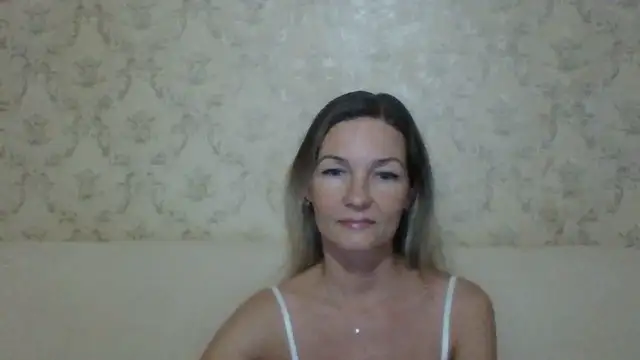 Snapshot of sweetriki chatting on December 19, 2:57 pm sweetriki online show from December 19, 2:57 pm