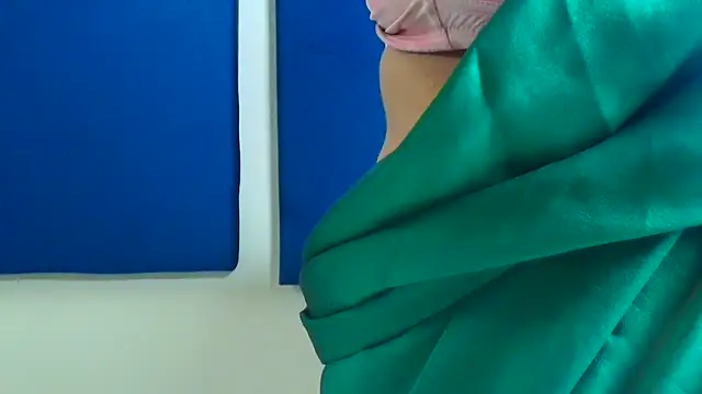 Snapshot of Anjalistar chatting on May 24, 12:37 am Anjalistar online show from May 24, 12:37 am