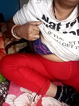 Snapshot of Heart-Kavya chatting on December 14, 5:18 pm Heart-Kavya online show from December 14, 5:18 pm