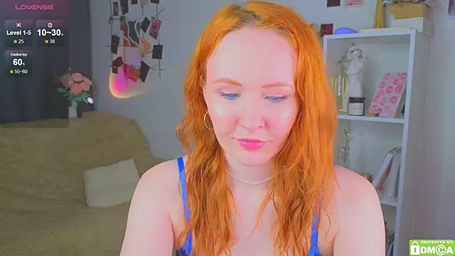 Snapshot of JoyceJones chatting on October 15, 7:25 pm JoyceJones online show from October 15, 7:25 pm