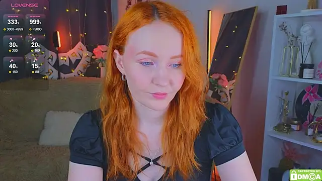 Snapshot of JoyceJones chatting on January 13, 8:14 pm JoyceJones online show from January 13, 8:14 pm