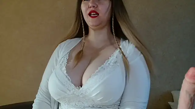 Snapshot of Miaxfox chatting on September 14, 2:22 am Miaxfox online show from September 14, 2:22 am