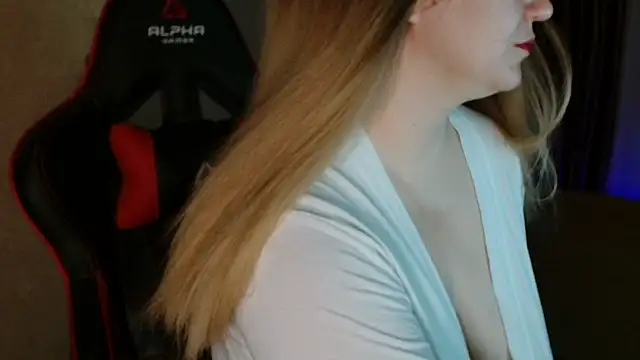 Snapshot of Miaxfox chatting on November 7, 1:05 am Miaxfox online show from November 7, 1:05 am