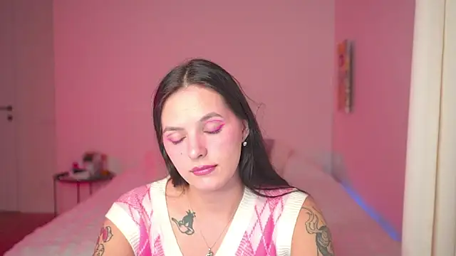 Snapshot of EwelynScott chatting on September 26, 4:44 pm EwelynScott online show from September 26, 4:44 pm