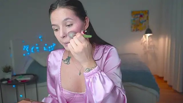 Snapshot of EwelynScott chatting on October 19, 5:13 pm EwelynScott online show from October 19, 5:13 pm