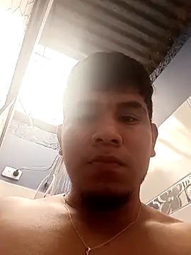 Snapshot of Oscariin96 chatting on March 20, 12:21 pm Oscariin96 online show from March 20, 12:21 pm