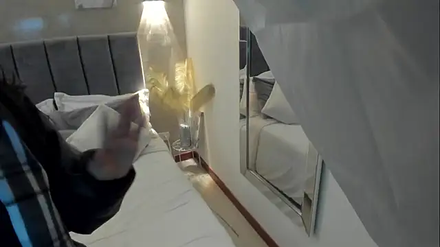 Lunaa bellaa online show from January 17, 6:22 pm