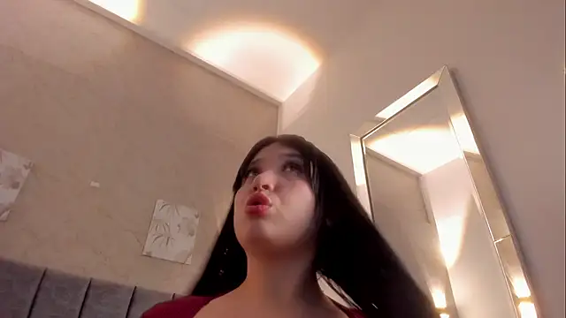 Lunaa bellaa online show from February 23, 7:33 pm