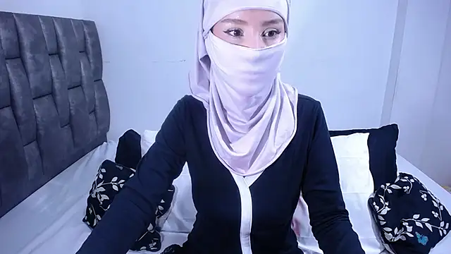   Nahia online show from November 4, 1:32 pm