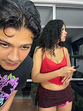 Snapshot of Rose-andres chatting on July 6, 3:25 am Rose-andres online show from July 6, 3:25 am