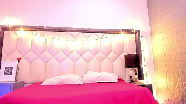 Scarletbigbug online show from February 24, 11:41 am