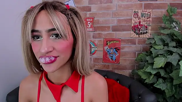 miss   taylor online show from February 13, 10:39 pm