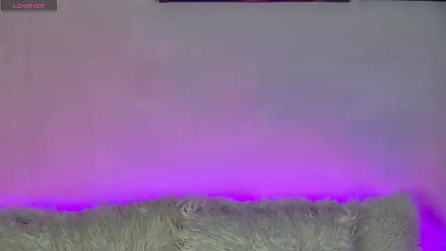 Snapshot of AlysonHuxley_ chatting on November 25, 3:56 pm AlysonHuxley online show from November 25, 3:56 pm