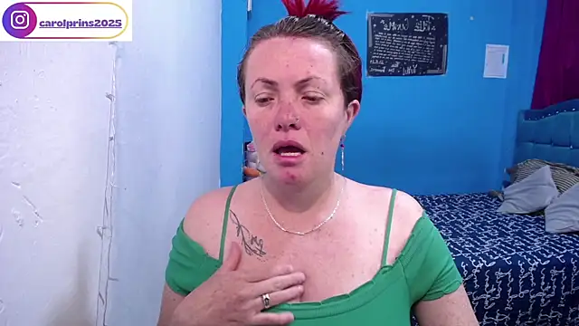 Snapshot of carolinhe_ chatting on March 22, 2:42 pm carolinhe online show from March 22, 2:42 pm