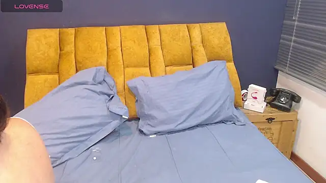 KendraaSimons online show from January 7, 8:00 pm