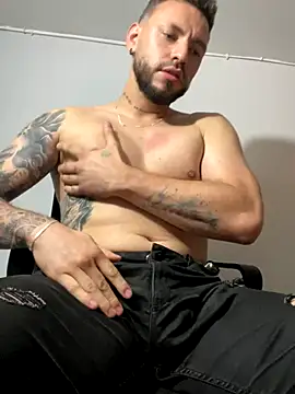 Snapshot of DIMITRI_MASTEER chatting on October 3, 3:47 am DIMITRI MASTEER online show from October 3, 3:47 am