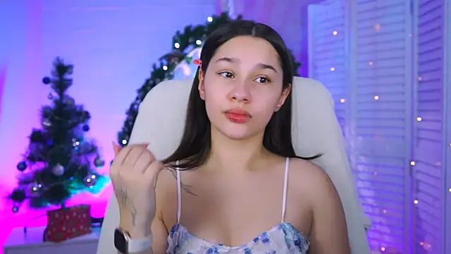 Snapshot of KimClarks_ chatting on December 15, 1:15 pm KimClarks online show from December 15, 1:15 pm