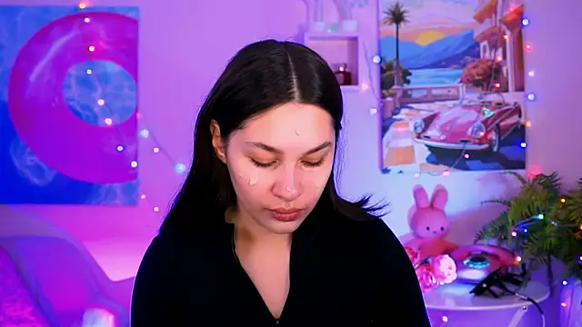 Snapshot of KimClarks_ chatting on December 18, 9:59 am KimClarks online show from December 18, 9:59 am