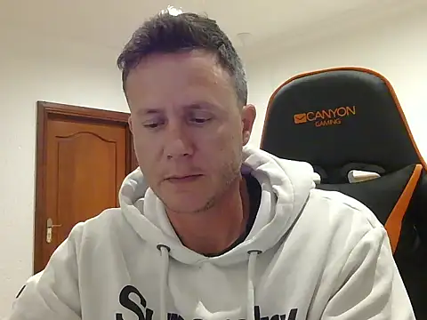 TroyDieselXXX online show from December 22, 5:54 pm