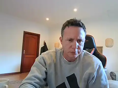 TroyDieselXXX online show from July 17, 5:47 am
