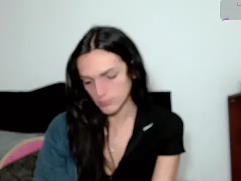 x isabella x online show from December 4, 3:32 pm