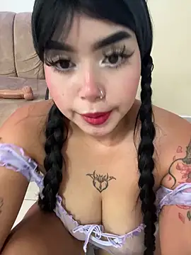 lucialauper  online show from June 21, 10:56 pm