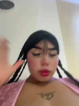lucialauper  online show from June 27, 3:22 am
