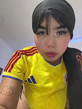 lucialauper  online show from July 8, 2:49 am
