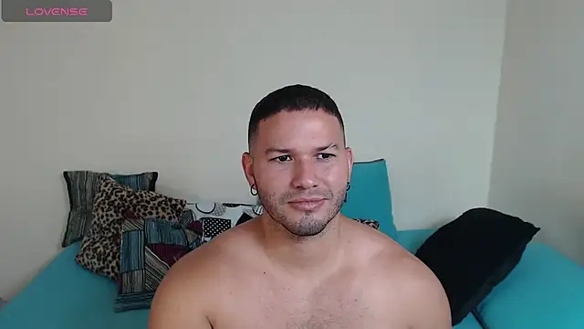 Tim mz01 online show from May 5, 5:54 pm