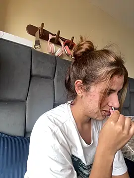 Snapshot of AllieYourGirl chatting on September 13, 5:24 pm AllieYourGirl online show from September 13, 5:24 pm