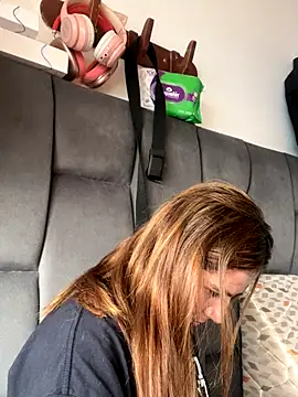 Snapshot of AllieYourGirl chatting on October 9, 6:17 pm AllieYourGirl online show from October 9, 6:17 pm