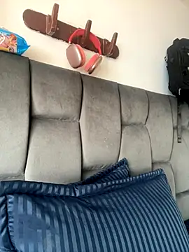 Snapshot of AllieYourGirl chatting on November 14, 7:34 pm AllieYourGirl online show from November 14, 7:34 pm