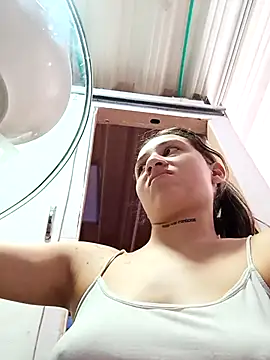 Arii collins1 online show from October 25, 6:35 pm