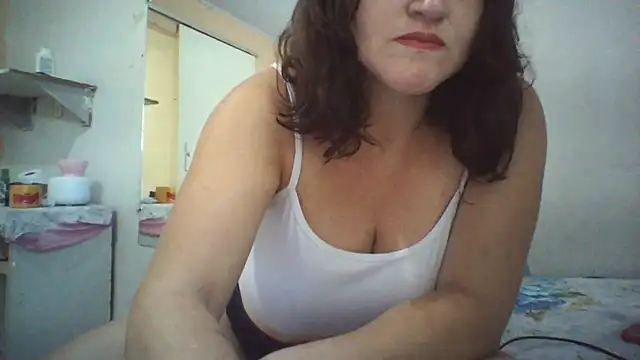 Vanessinhadappkrosa online show from July 4, 6:47 pm