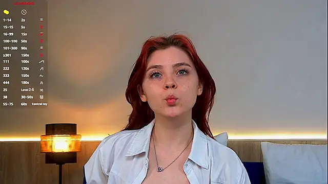 Nora  Ray online show from April 28, 9:09 pm