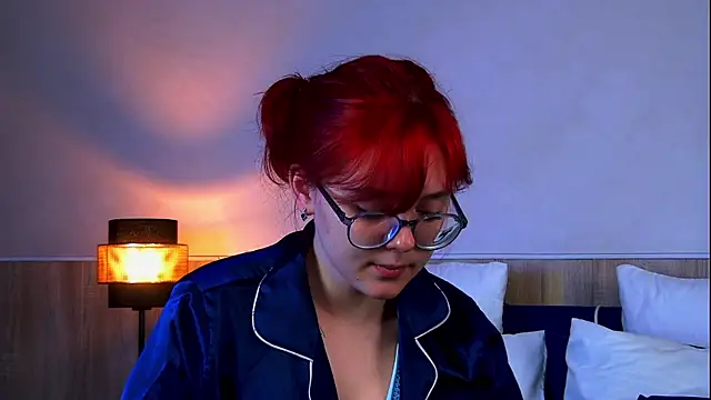 Nora  Ray online show from June 8, 7:14 pm