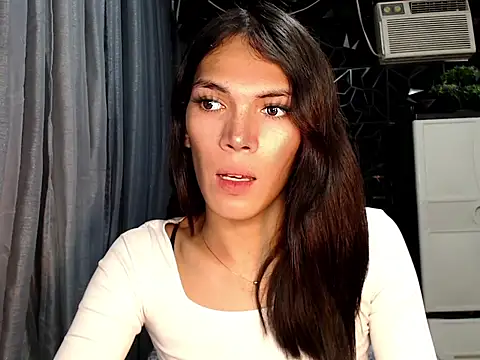 Snapshot of ladyhotcuming chatting on June 9, 7:25 pm ladyhotcuming online show from June 9, 7:25 pm