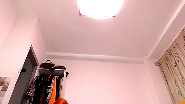 Snapshot of saara_johnson496 chatting on July 17, 3:35 am saara johnson496 online show from July 17, 3:35 am