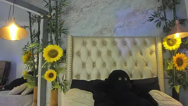 LittleeJaz online show from November 8, 2:34 am