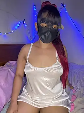 Snapshot of Ariana__Marie chatting on July 27, 8:43 am Ariana Marie online show from July 27, 8:43 am